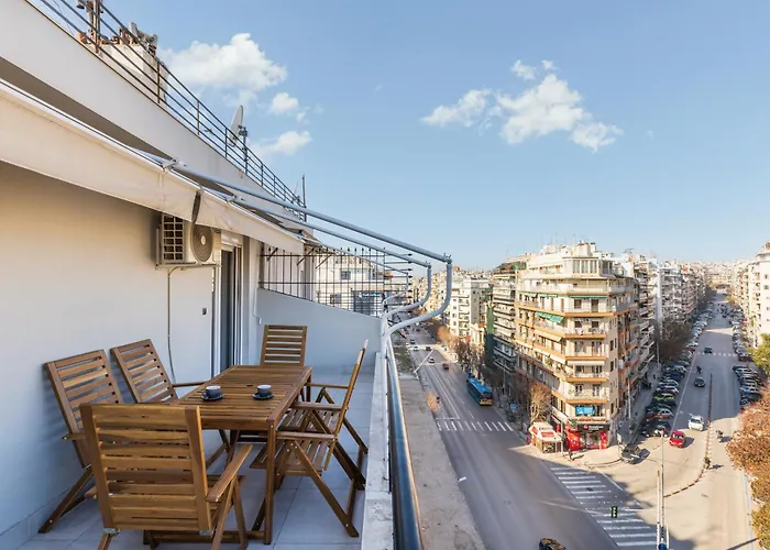 Aether By Halu! 2-bd Apartment Thessaloniki