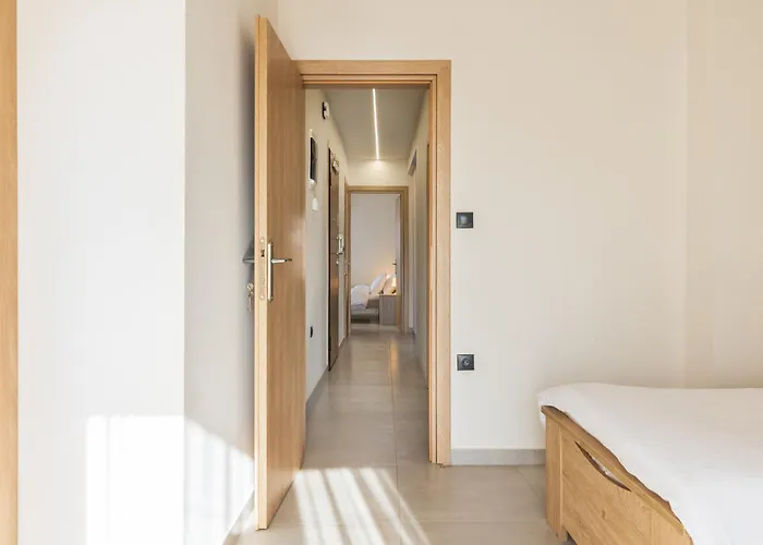 Aether By Halu! 2-bd סלוניקי